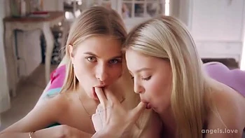Kitty Wild und Nikoletta Queens erster Fick
