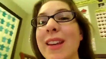 Amadora nua na câmera