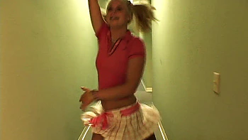 Lesbisches Fingerficken im Park