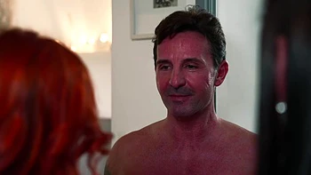 A difficult captain to convince - Jacquie et Michel TV