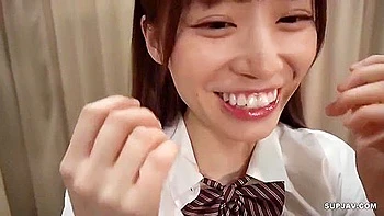 Gros plans sexy hardcore d’ado asiatique 18+