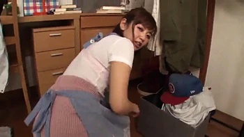 Japonais sexy baisé en doggy avec gros cul