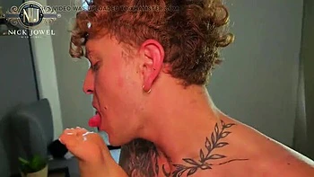 Demi-sœur Melanie baise dur son demi-frère Nick - Sexe familial tabou en 4K