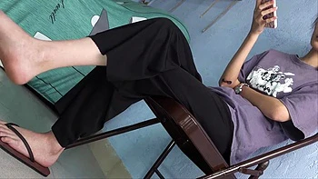 Sessão amadora de fetiche por pés no Stripchat