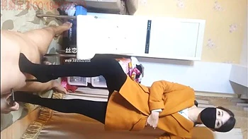 Фемдом с обожанием ног и фетишем