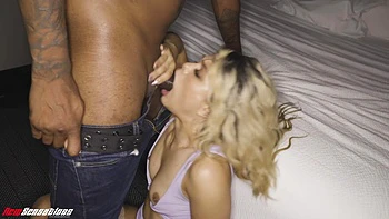 Брюнетка латиноамериканка милф Дестини Круз жаждет черного члена