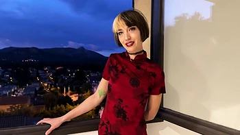 Französische Milf Venus fickt hart mit großen Titten & Tattoos