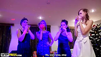 Жаждущие удовольствий студенты 18+ в грязном групповом порно