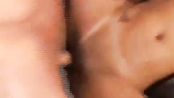 Anjanette Astoria milf safada em ménage à trois swinger