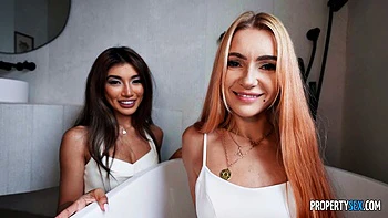 Glatze Pussy wird gefingert und geblasen