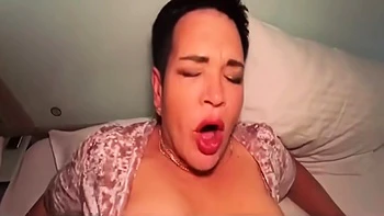 Sexo caliente alternando entre culo y coño