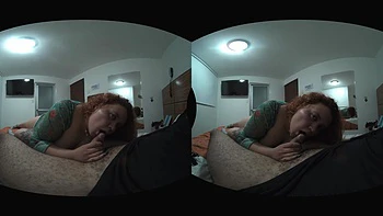 Colombiana casera se chupa dos pollas