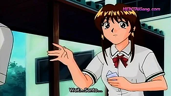 MILF sumisa follada en público con juguetes llenando sus agujeros