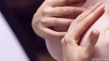 Elena Koshka und Bunny Colby beim Lesbenficken