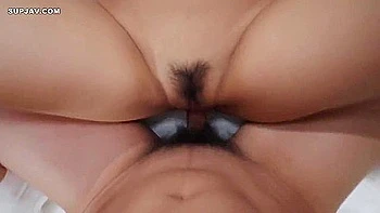 Порно с японской тинейджеркой: минет крупным планом