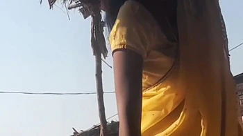 Cute And Desi Padosan Ka Natural Figure Slowly Slowly Mood Bana Diya Best Video