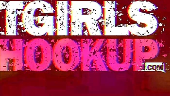 Escort trans sexy se masturbe et se fait baiser le cul