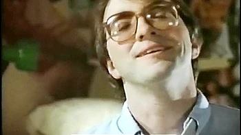 Classique BDSM britannique aux énormes nichons