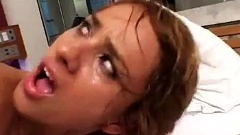 Doppelter Analfick Teen Doggy mit riesigem Schwanz