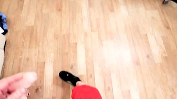 Анджелина Диаманти сосет и дрочит в хардкор POV