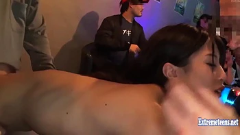 Idols paradas en el tiempo, viejos follando grupo público