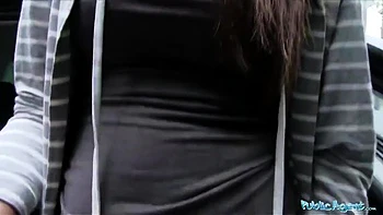 Cindy Loarn y su culo grande follados en público