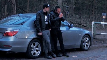 Kitty Blair leckt Pussy bei Wolf Wagner Deutsch