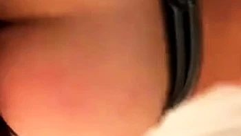 Heißer bisexueller Blowjob-Dreier