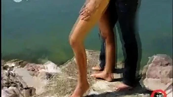 Ню модель АКТ: большая грудь блондинки и брюнетки