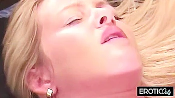 Namorado fodido forte no cu com strap-on