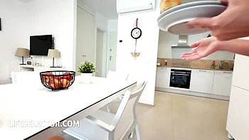 Kriss Kiss gibt harten POV-Blowjob und Handjob