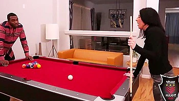 Джианна Лав и Ром Мэйджор трахаются в жарком межрасовом тату-сексе