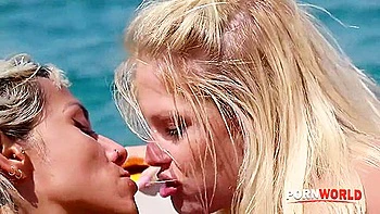 Candee Licious & Veronica Leal im analen Vierer auf Boot