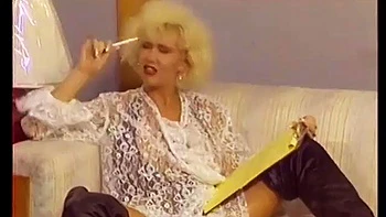 Yachts sexy avec Kelly Blue & Tony Montana : levrette et léchage de seins