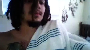 Casal moreno quente fodendo e fazendo boquete na webcam