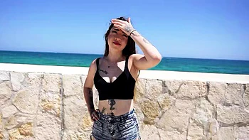 Tätowiertes Latina-Teen beim deutschen Casting gefickt