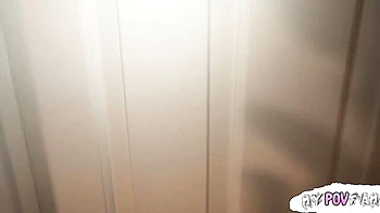 Enteado fode a irmã de consideração gostosa com creampie POV