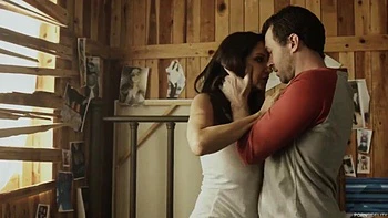 Добро пожаловать в район: минет и лизание больших сисек