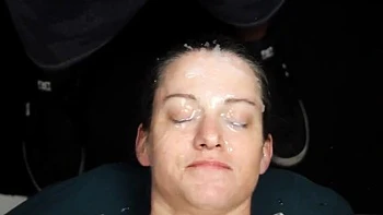 Dirty Dees Bukkake 2 - Grandes faciales y chorros sobre morena madura