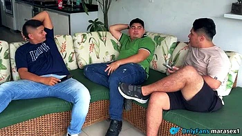 MILF putona MaRaSexx & MeGanSxx creampie POV, visita salvaje