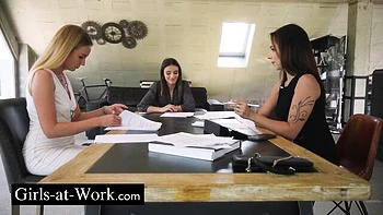 Watch funny Carollina Cherry and Ariana Cortez's clip