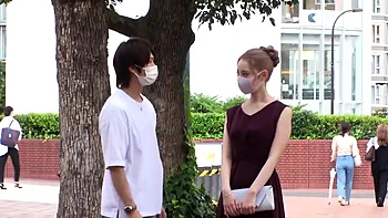 Japonesa alta fodida forte com pistão louco