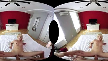 Probando a Katy Rose: mamada, perrito y cowgirl en VR