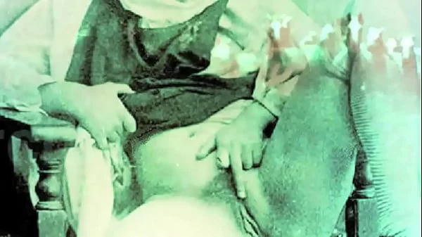 Dark Lantern Entertainment presents 'Beauty And The Beast'