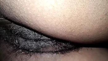 Primeira fodida dura da Bhabhi desi de saree com mãos de henna