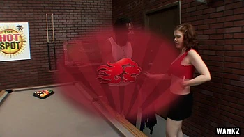 La chatte de milf de Penelope Stone baisée fort par Eric John