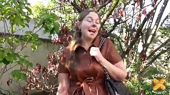 Alicia’s anal blowjob explodes in the air - Belgian slut