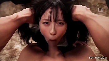 Heißes asiatisches Teen-Office-Girl lernt Männerpower im Hotel