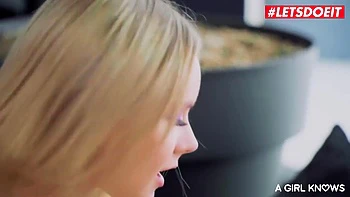 Twisted Twister - Sex Addick Lesbian Teens 18+ 69ing