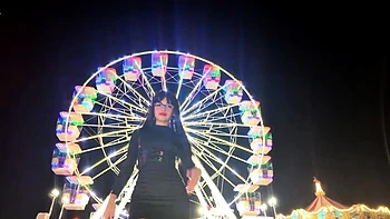 Lilith Baph negra se masturba com brinquedos à noite